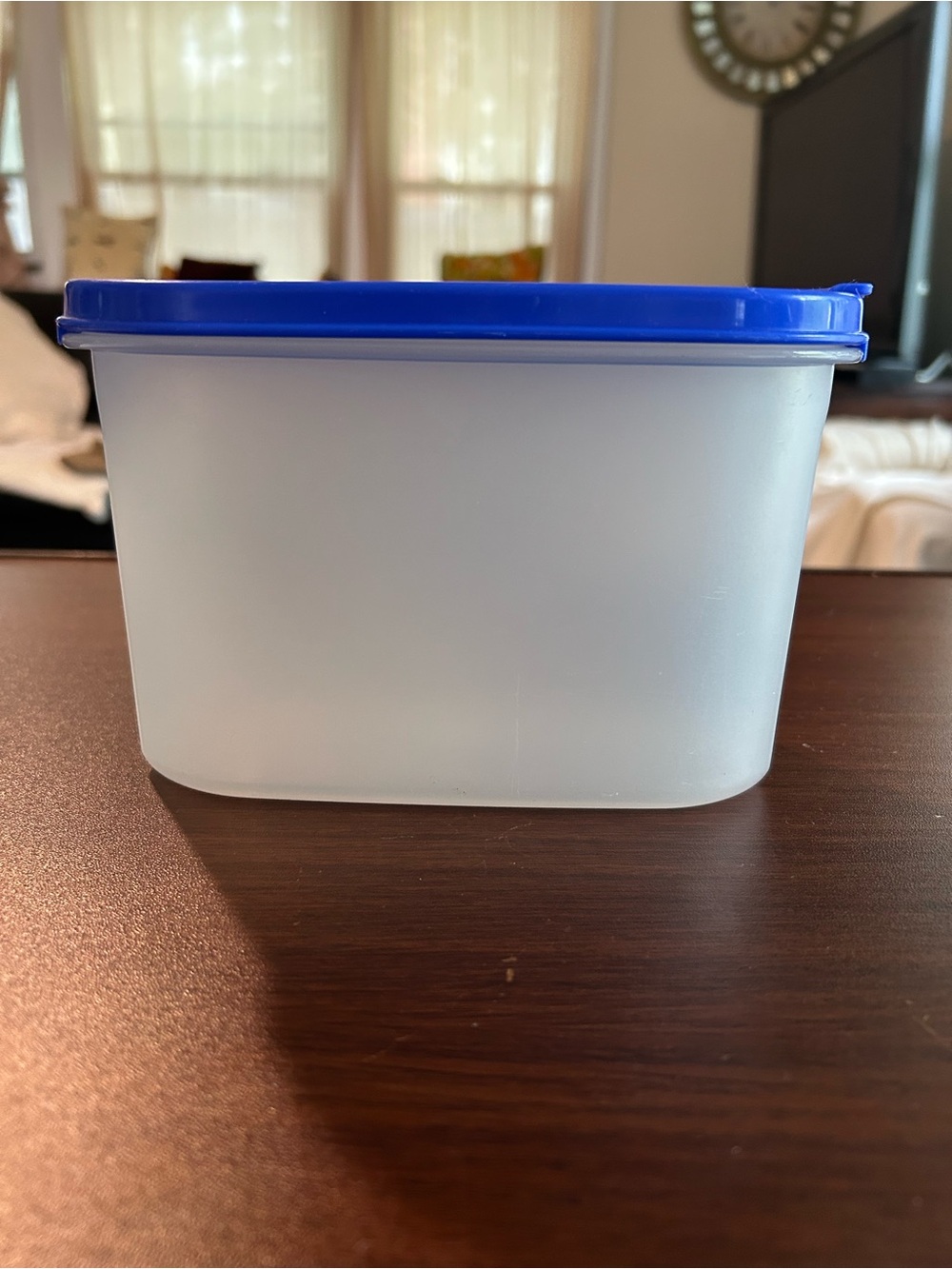 Vintage Tupperware modular mates, oval container in brilliant blue, #2, 4.75 cup